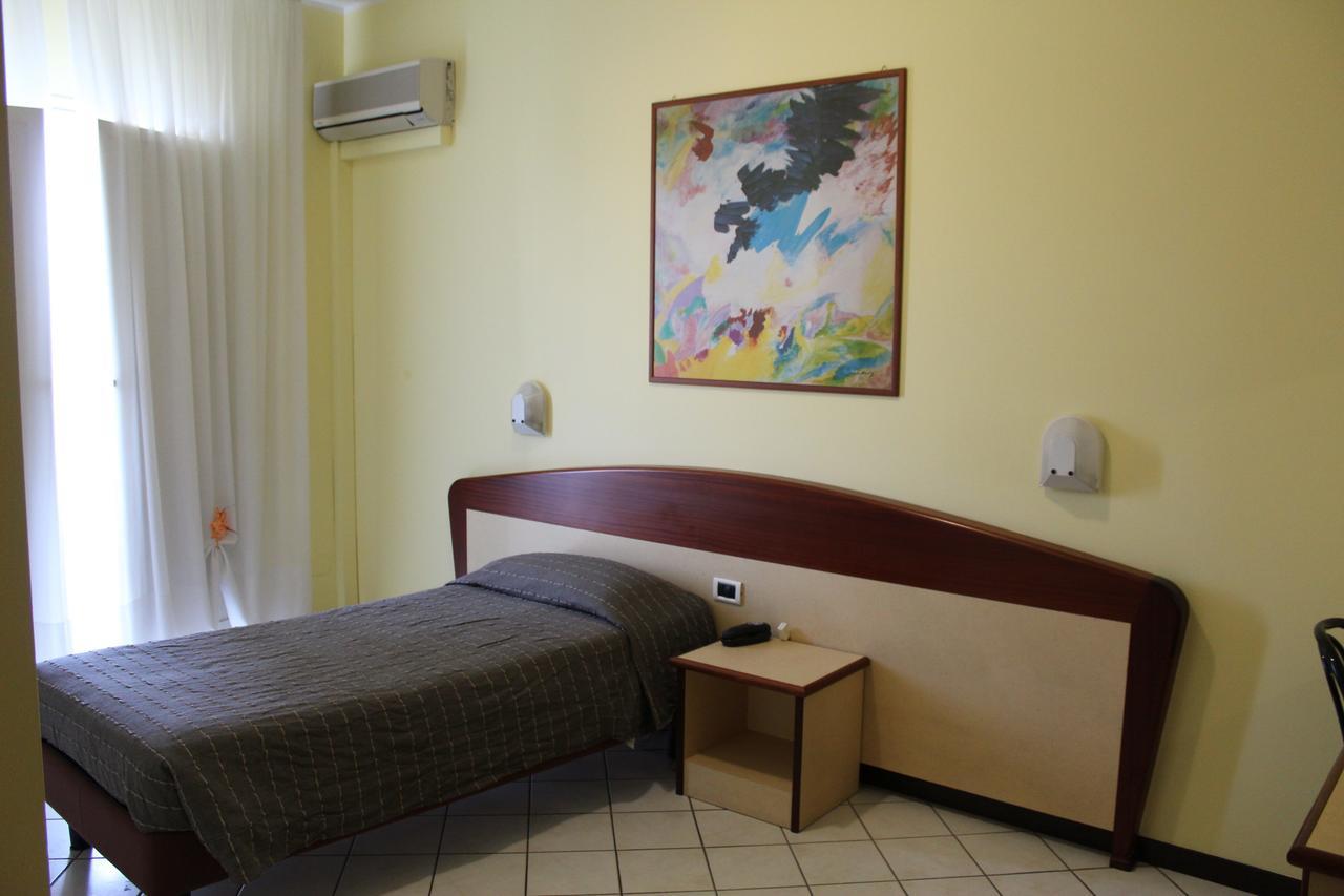 Albergo Sirena Bazzano Bagian luar foto